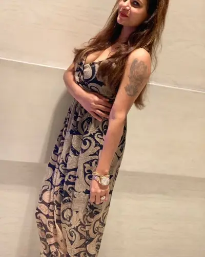 Harischandrapur Escort
